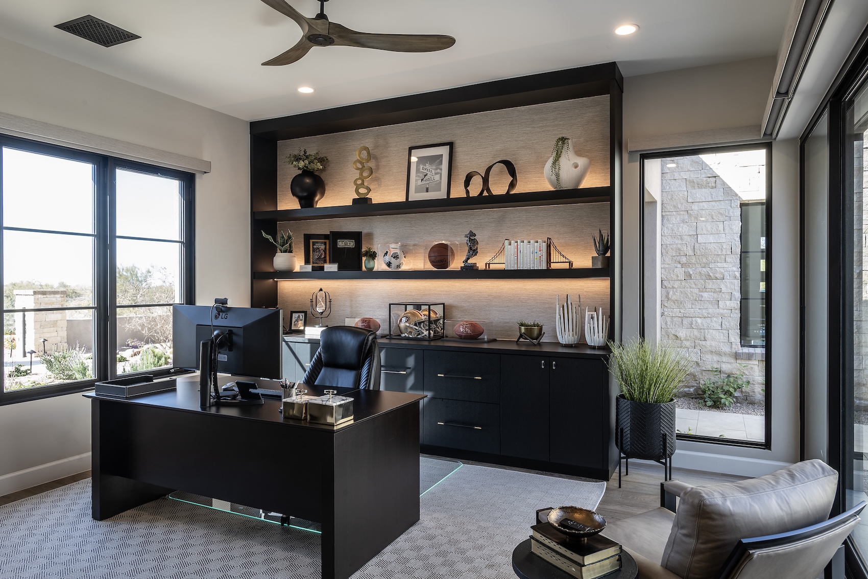 How to Decorate a Home Office With Style and Intention