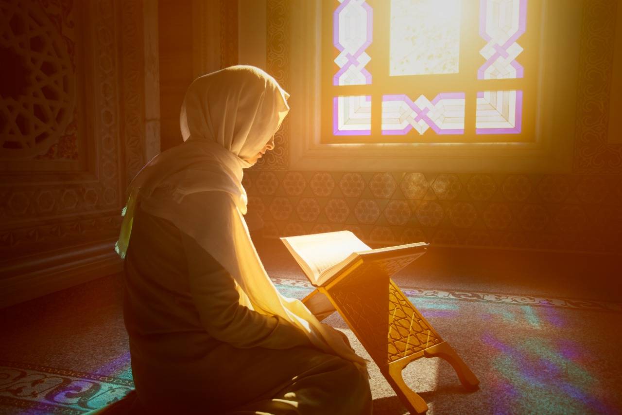 How to design a beautiful prayer room in the home?