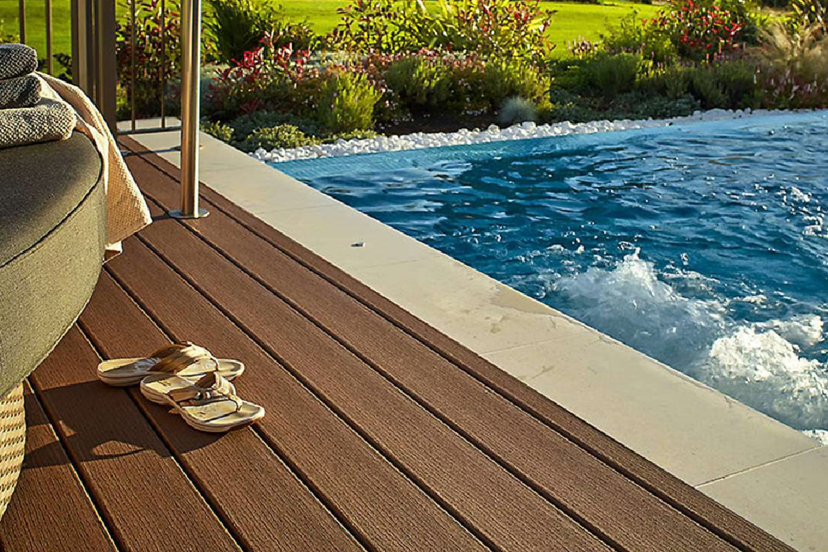 How to Design Above-Ground Swimming Pool With Decks? – Beatbot