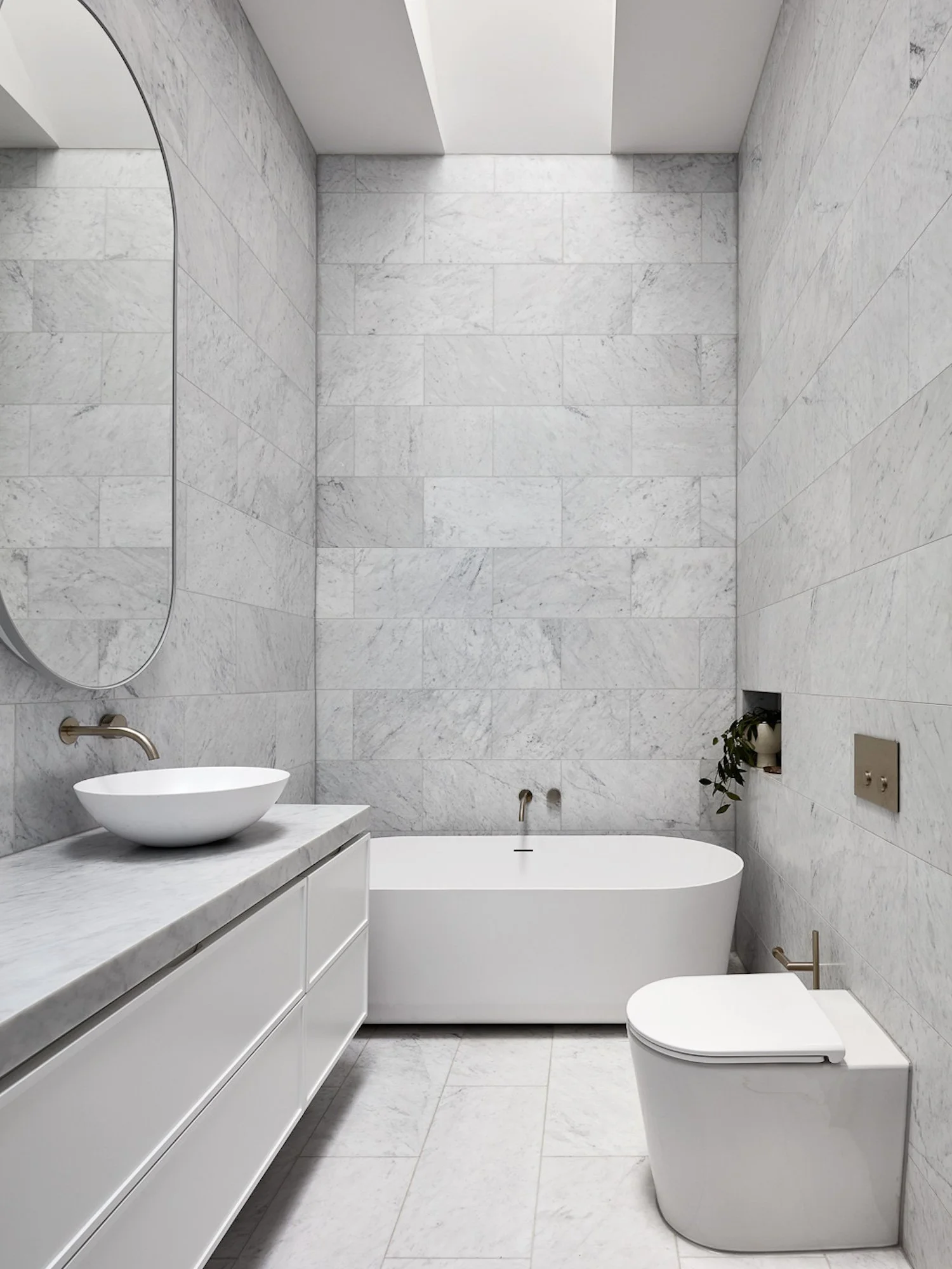 How To Nail A Small Bathroom Design | Tips For Maximising Smaller Bathrooms — Zephyr + Stone