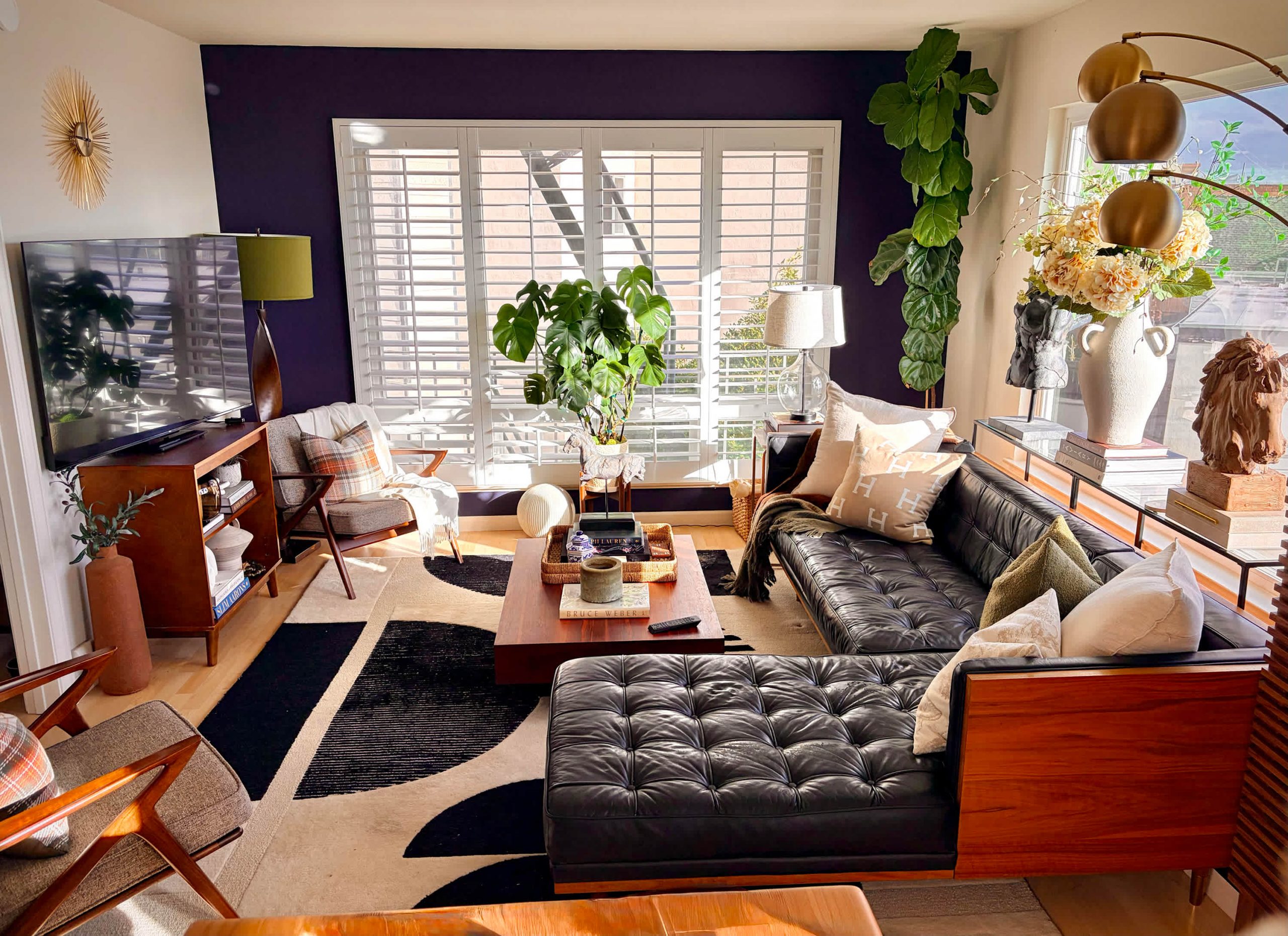 Inside 50+ Living Rooms That Are Super Tiny (Yet Totally Stylish!) | Apartment Therapy