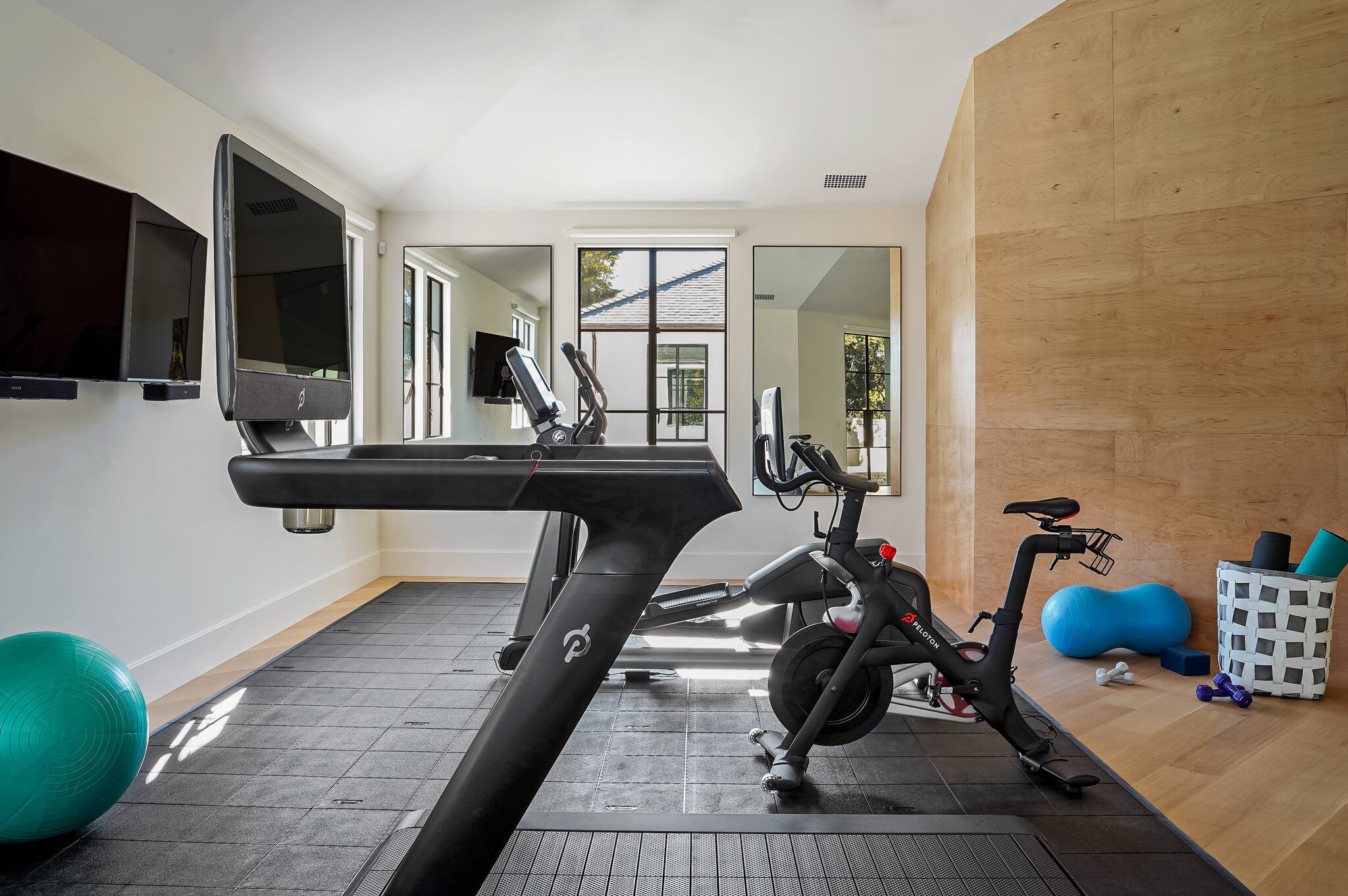 Luxury Home Gym Design Home Gym Ideas And Renovation Happily Hughes Atlanta Fashion Lifestyle Content Creator