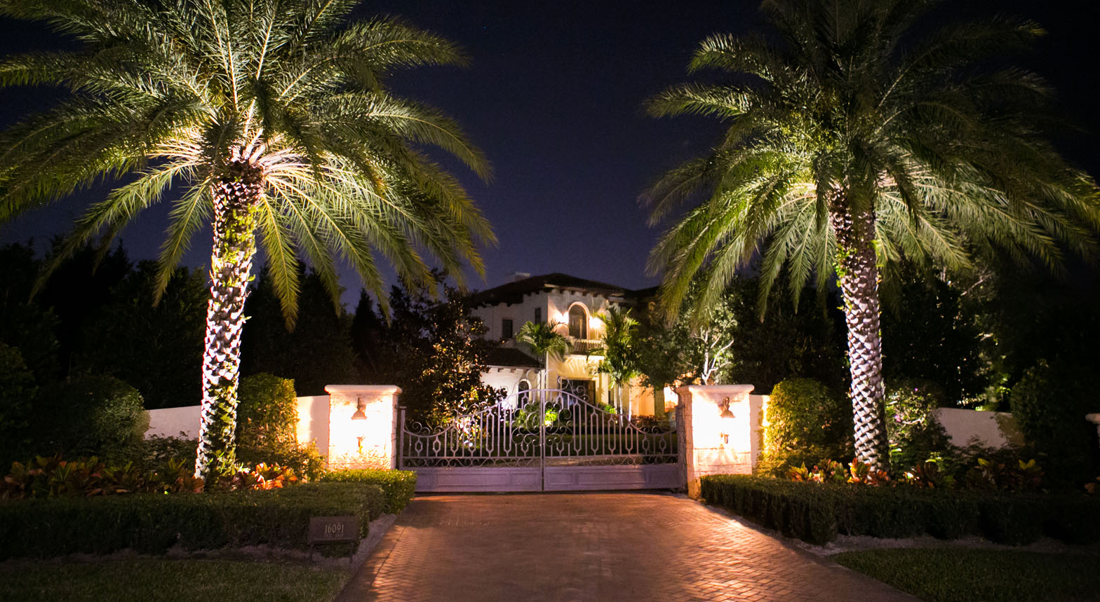 Outdoor Lighting in Florida | Outdoor Illumination