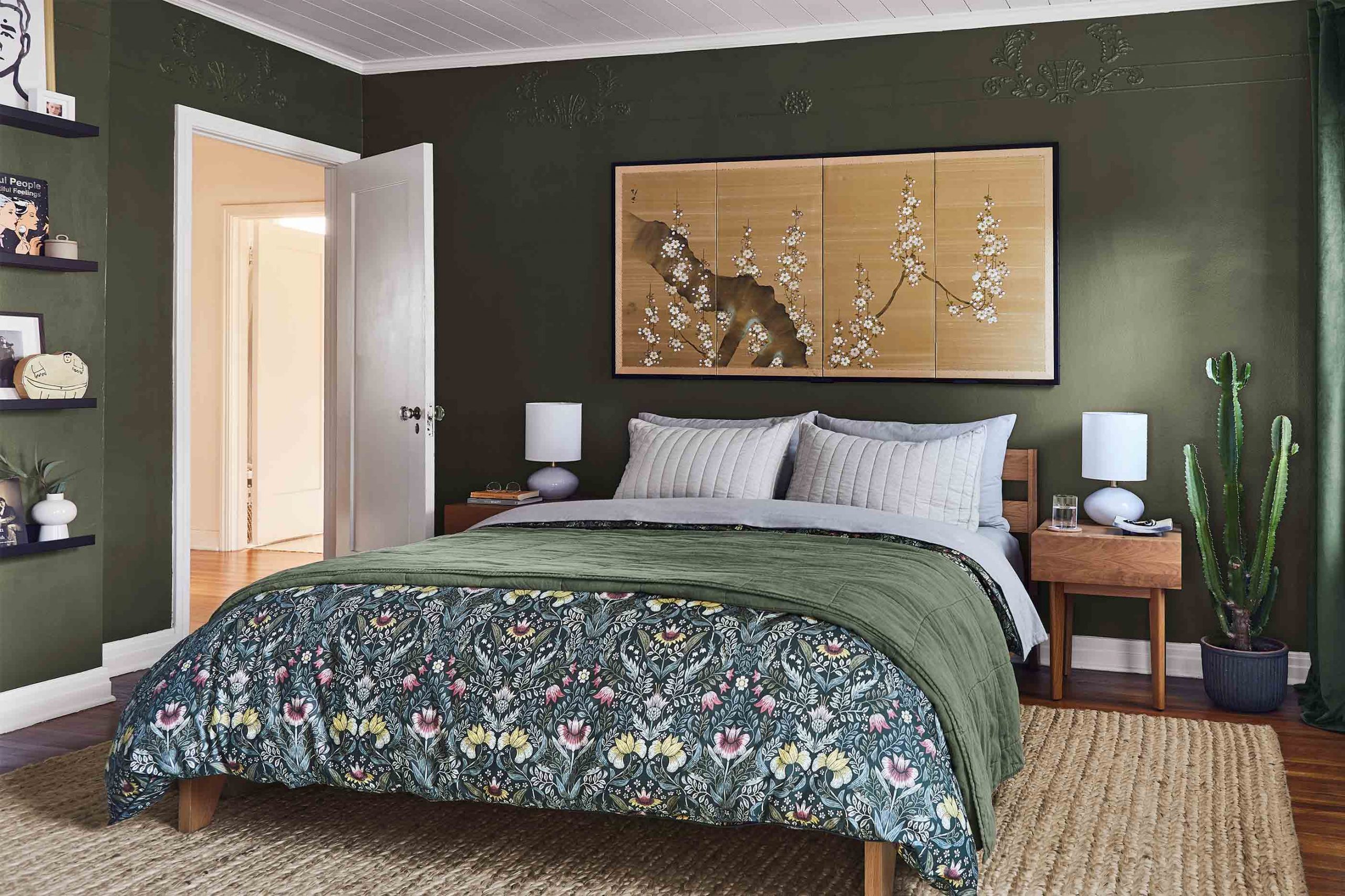 Peek Inside This Dark Green Bedroom For Major Small-Space Inspo – Clare
