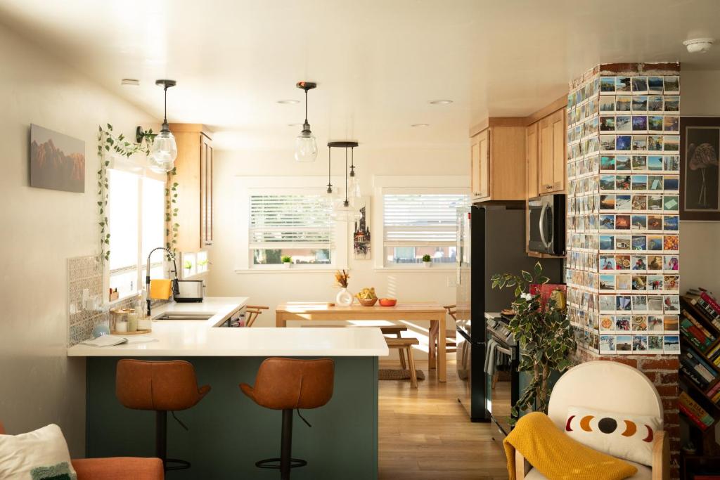 Reno's Biggest Little House - Cozy Home Theatre, Reno (updated prices 2026)