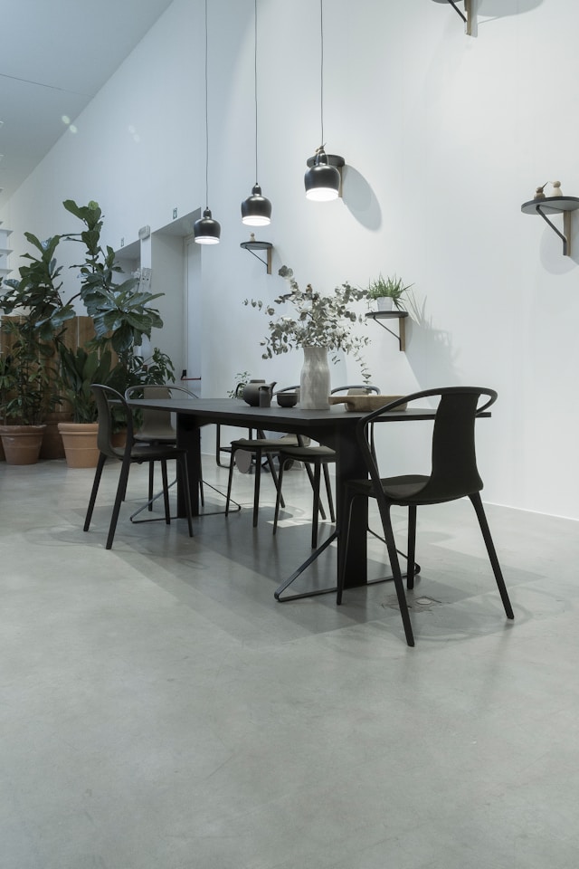 Sleek Black Dining Table Ideas & 2026 Dining Room Trends