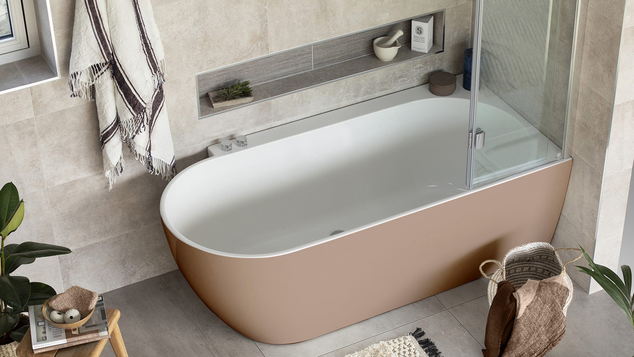 Small bathroom layouts: 19 expert strategies for compact spaces | Real Homes