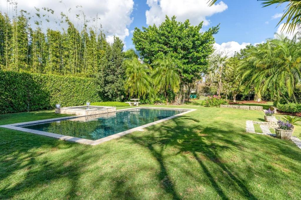 The Garden House Hot Tub Pool and Lush Garden Oasis, Homestead (updated prices 2026)