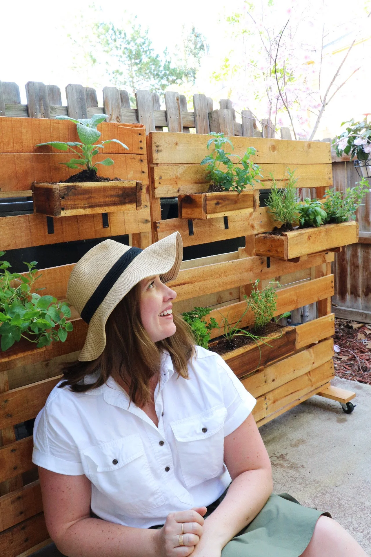Vertical Herb Garden — DIY DARLING