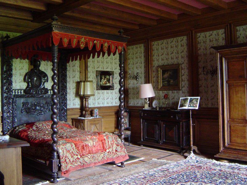 Victorian Gothic interior style: Victorian Gothic interior style