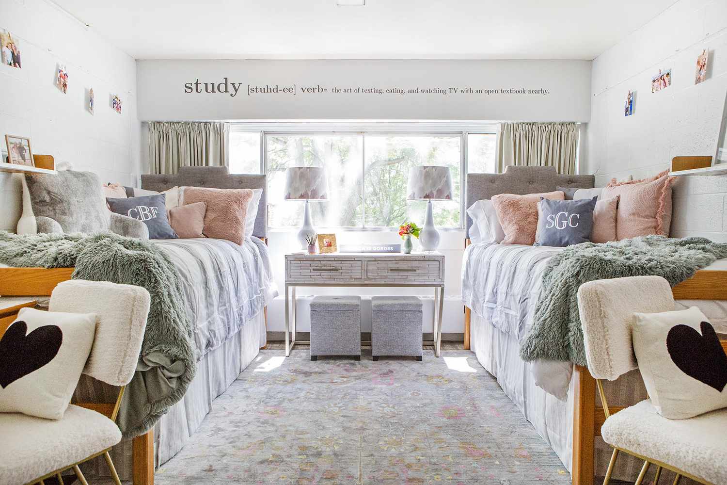 10 Dorm Room Decorating Ideas for a Personalized Home-Away-from-Home
