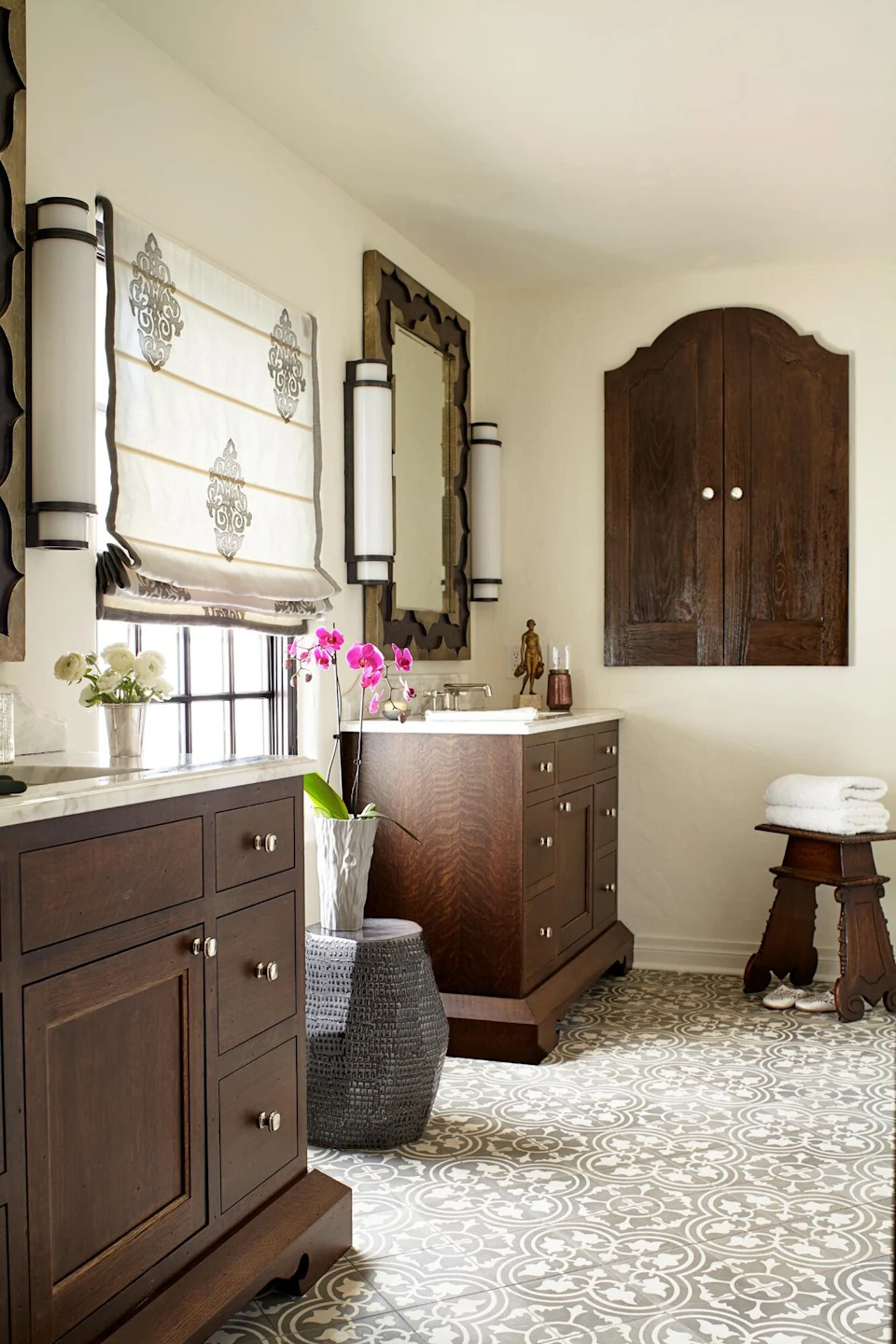 16 Beige Bathroom Ideas for a Relaxing, Spa-Worthy Escape