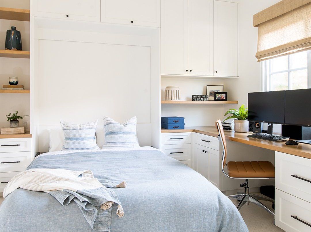 22 Built-In Desk Ideas for Spaces of Any Size
