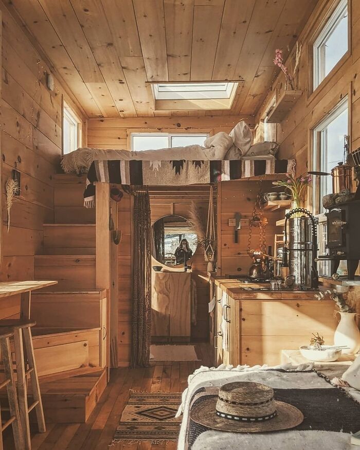 25 Photos That Show The Joy Of Living In A Tiny Home | DeMilked