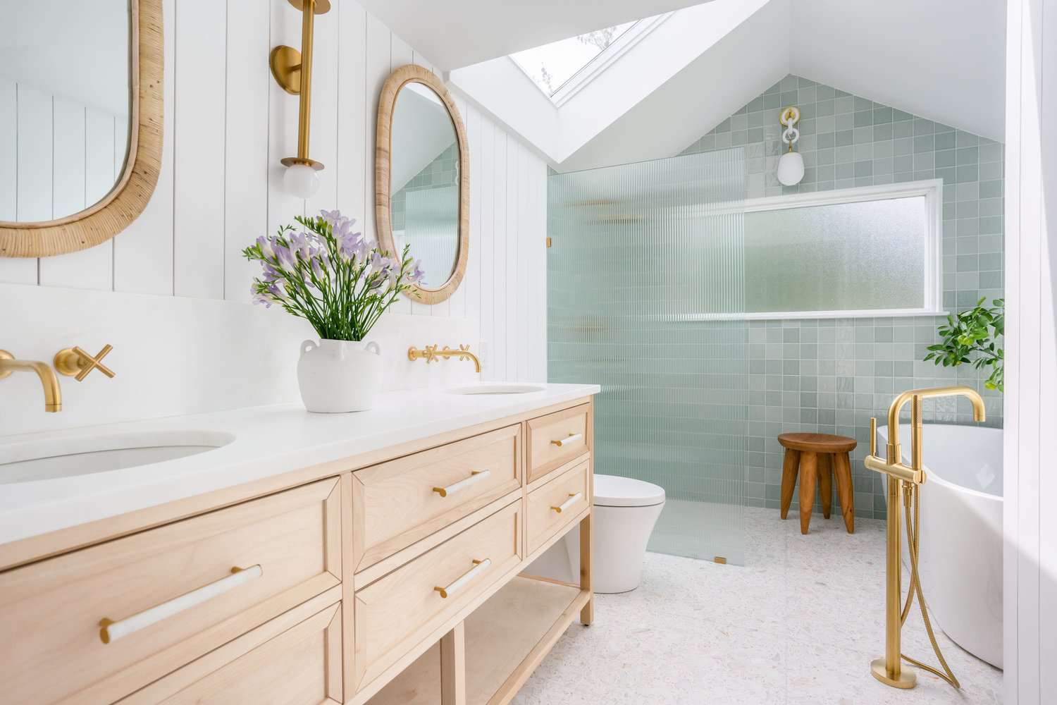 35 Beautiful Shower Ideas to Upgrade Your Bathroom