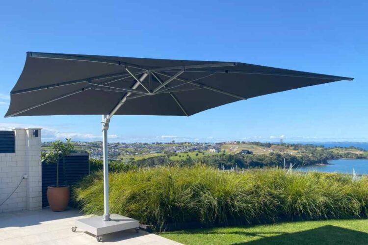 3.5M x 3.5M Square Sunbrella Cantilever Umbrella, in 'Coal' - Outside Space