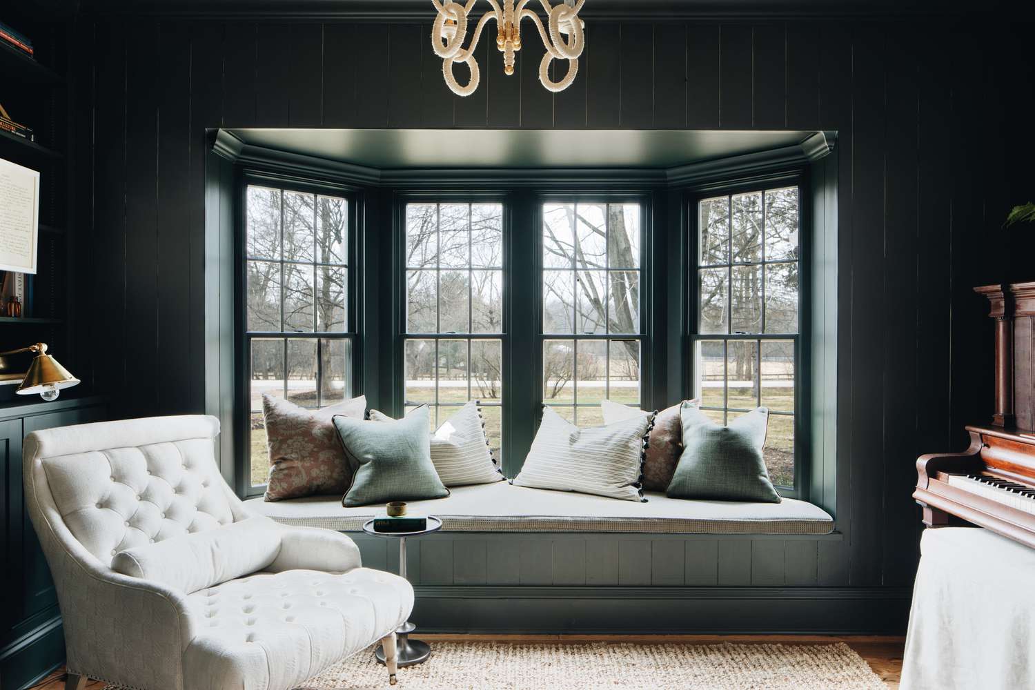 38 Dark Green Accent Walls That Will Create the Ultimate Ambiance