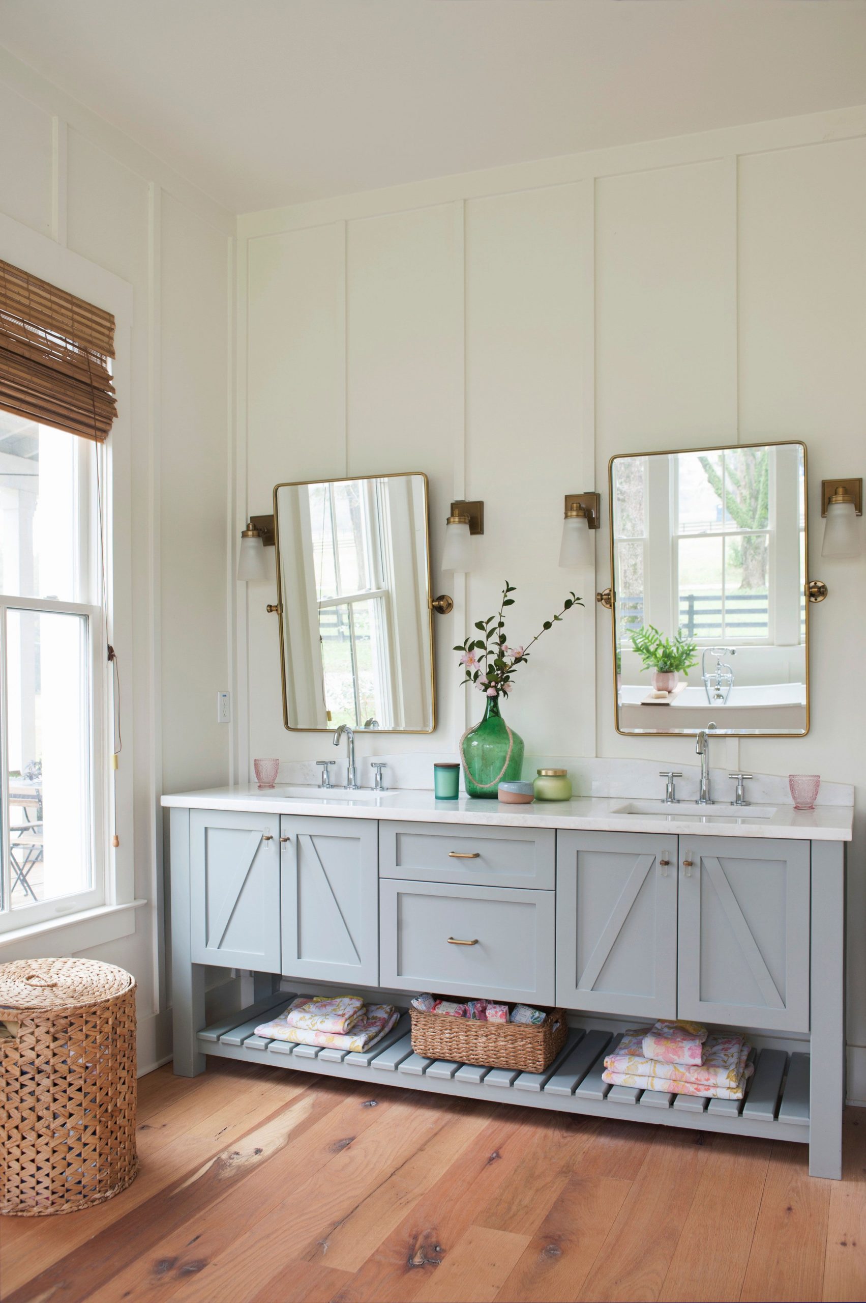 40 Country Bathroom Ideas
