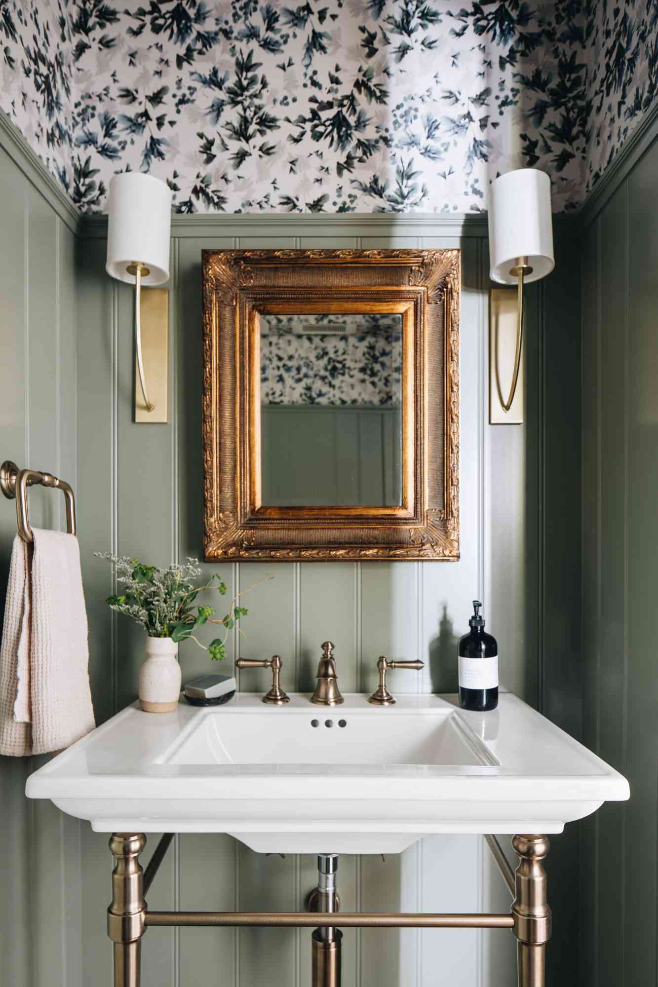 40 Powder Room Ideas To Maximize Style In Even The Smallest Spaces