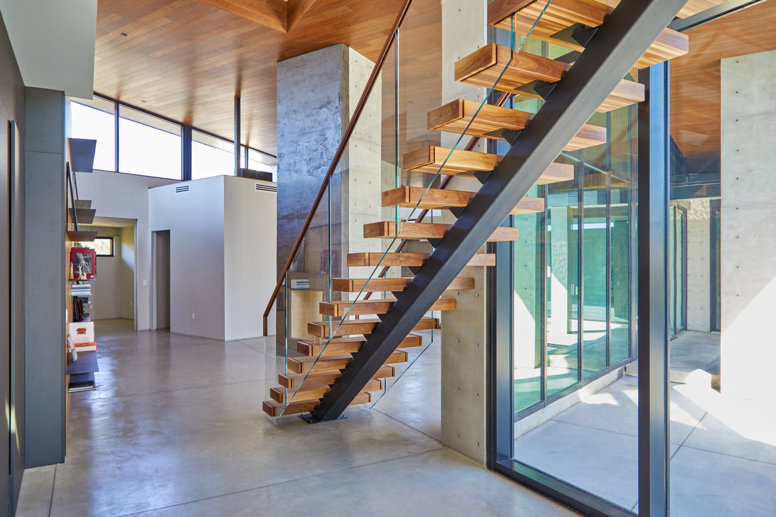 5 Instagram-Worthy Modern Floating Staircase Design Ideas - Viewrail