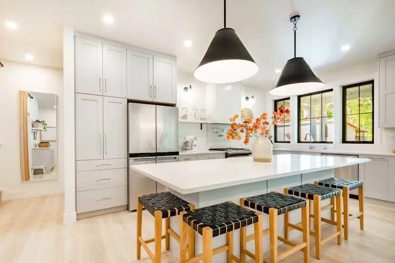 5 Kitchen Lighting Mistakes You'll Definitely Regret, According to Designers