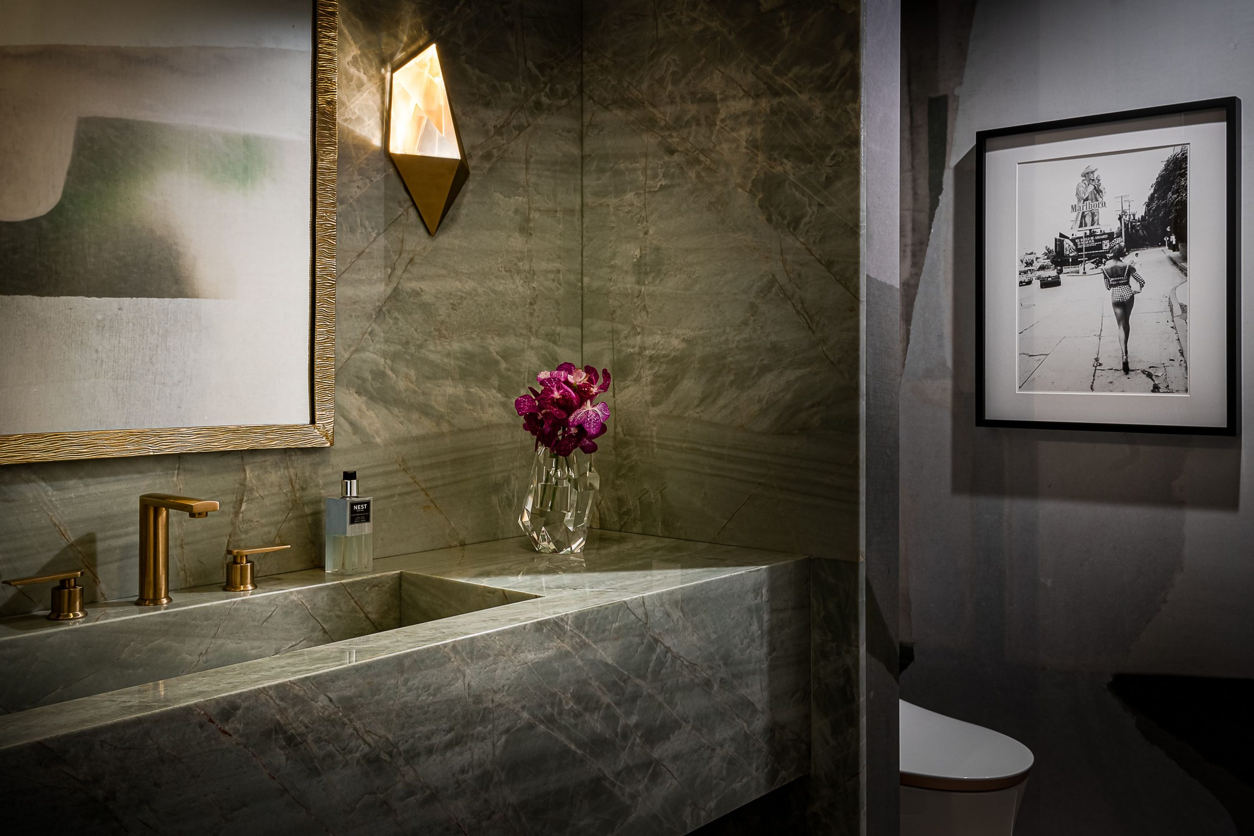 7 Punchy Powder Room Ideas From AD PRO Directory Designers | Architectural Digest