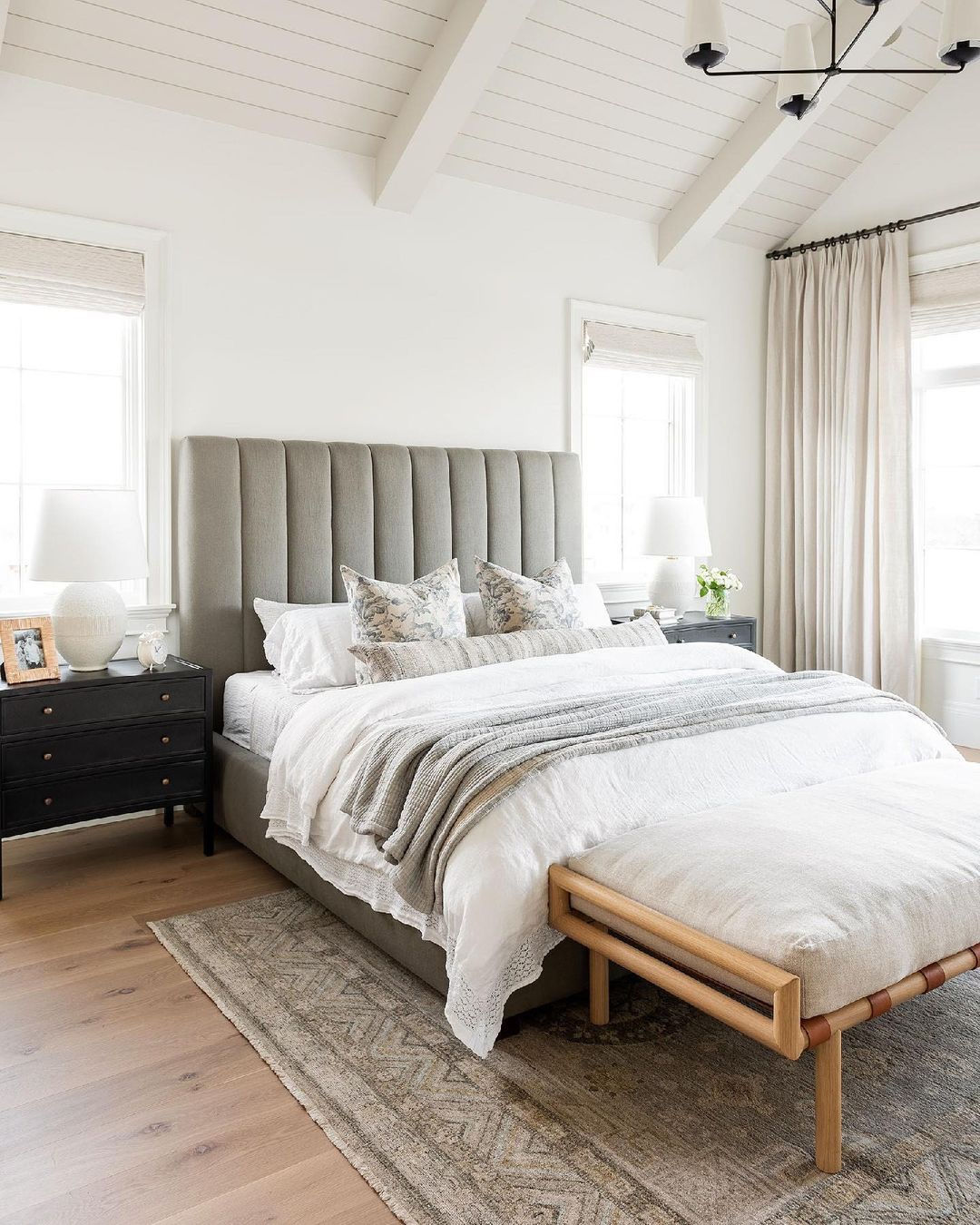 9 Tips for Mixing Dark and Light Bedroom Furniture – Well x Design
