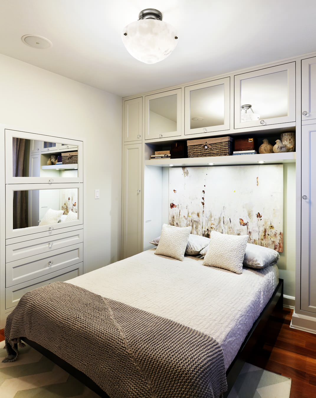 9 Very Smart Over-Bed Storage Ideas