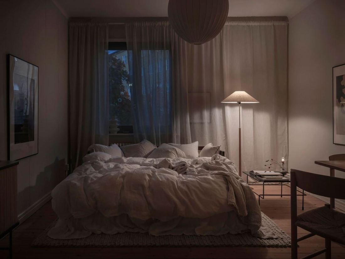 A light & airy tiny studio apartment - Daily Dream Decor
