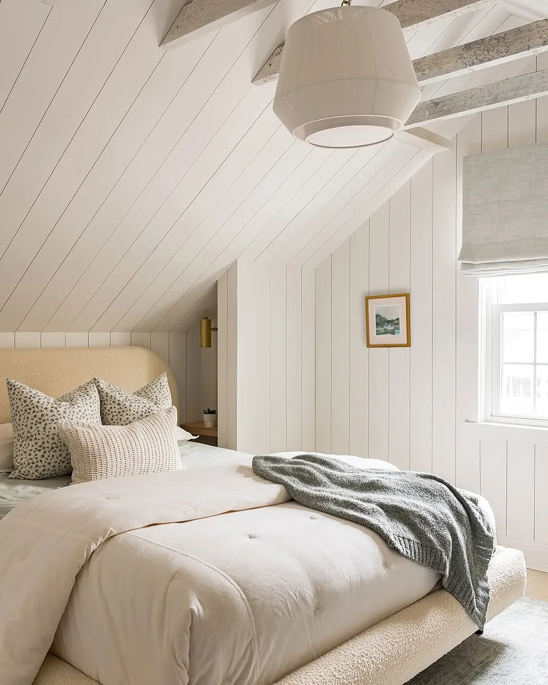 Attic Bedroom Ideas for a Cozy Retreat