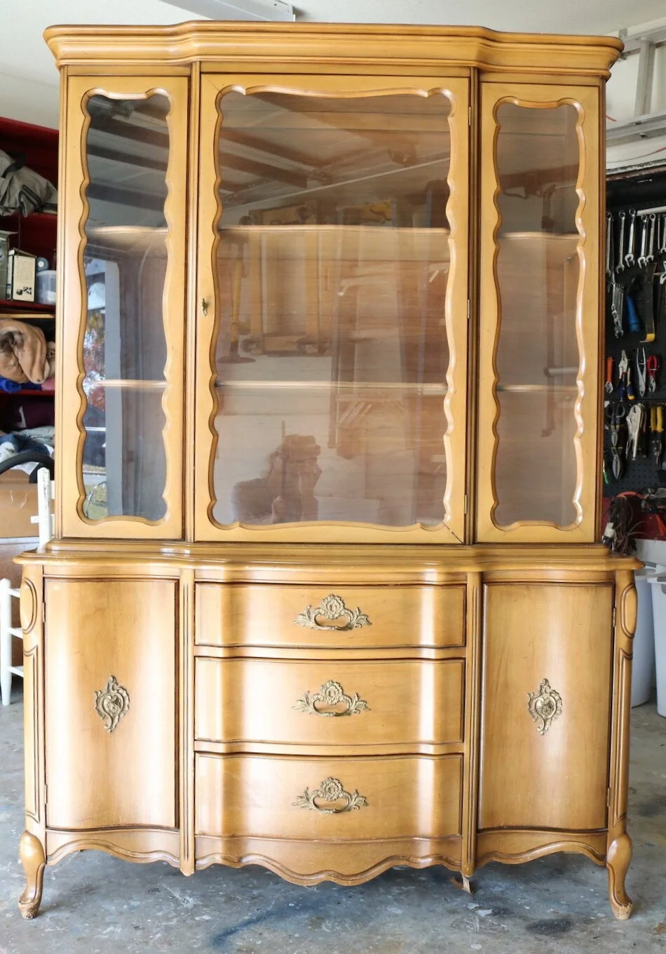 China hutch makeover...part 1..and paint tips! — Beckwith's Treasures