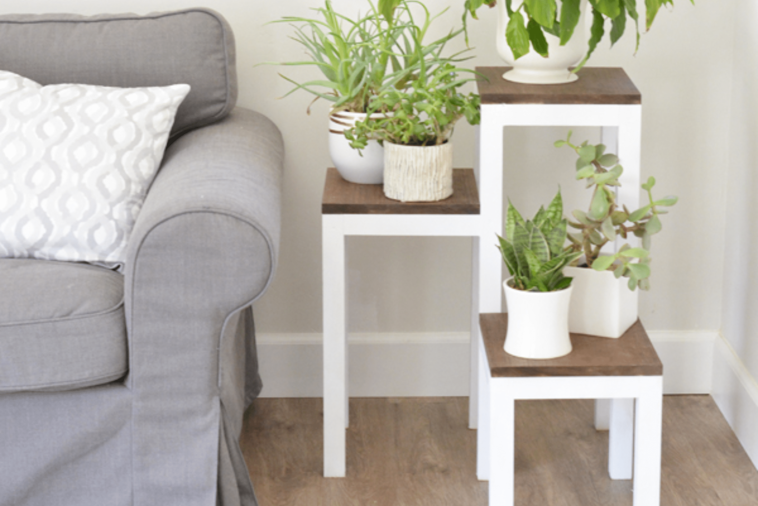 Craft Your Own Stylish DIY Plant Stand - ManMadeDIY