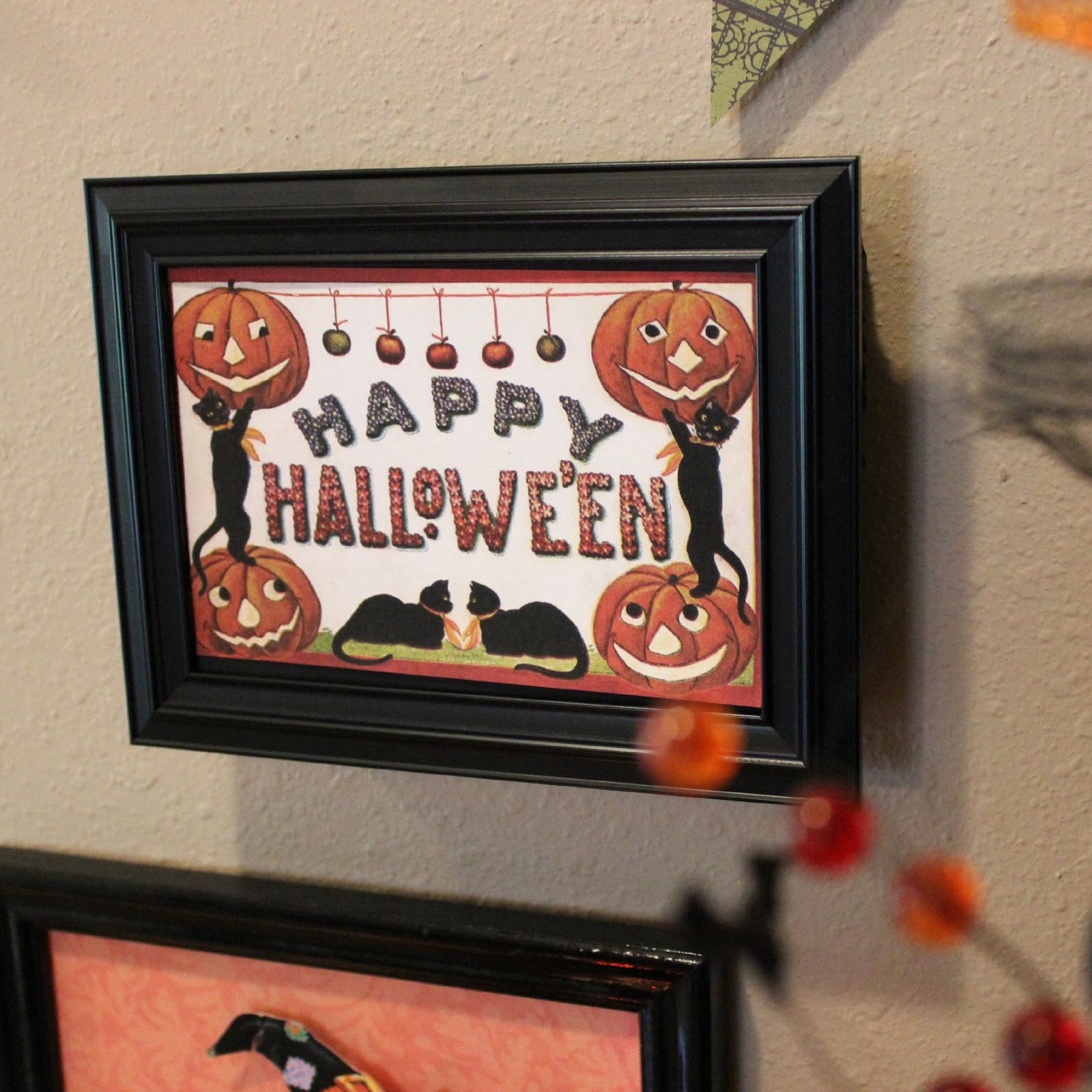 Crafty in Crosby: Vintage Halloween Vignette
