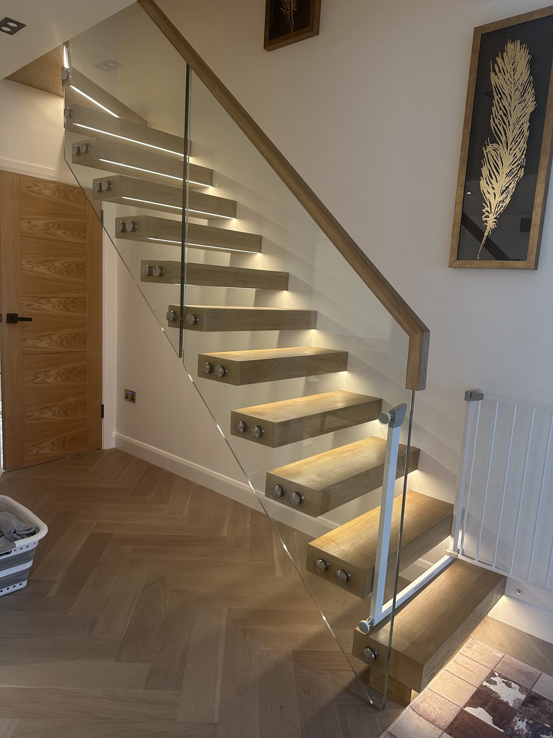 Floating Staircase: The Ultimate Guide to Modern, Elegant Design - Woodcraft Joinery London | Bespoke Joinery & Carpentry in North London