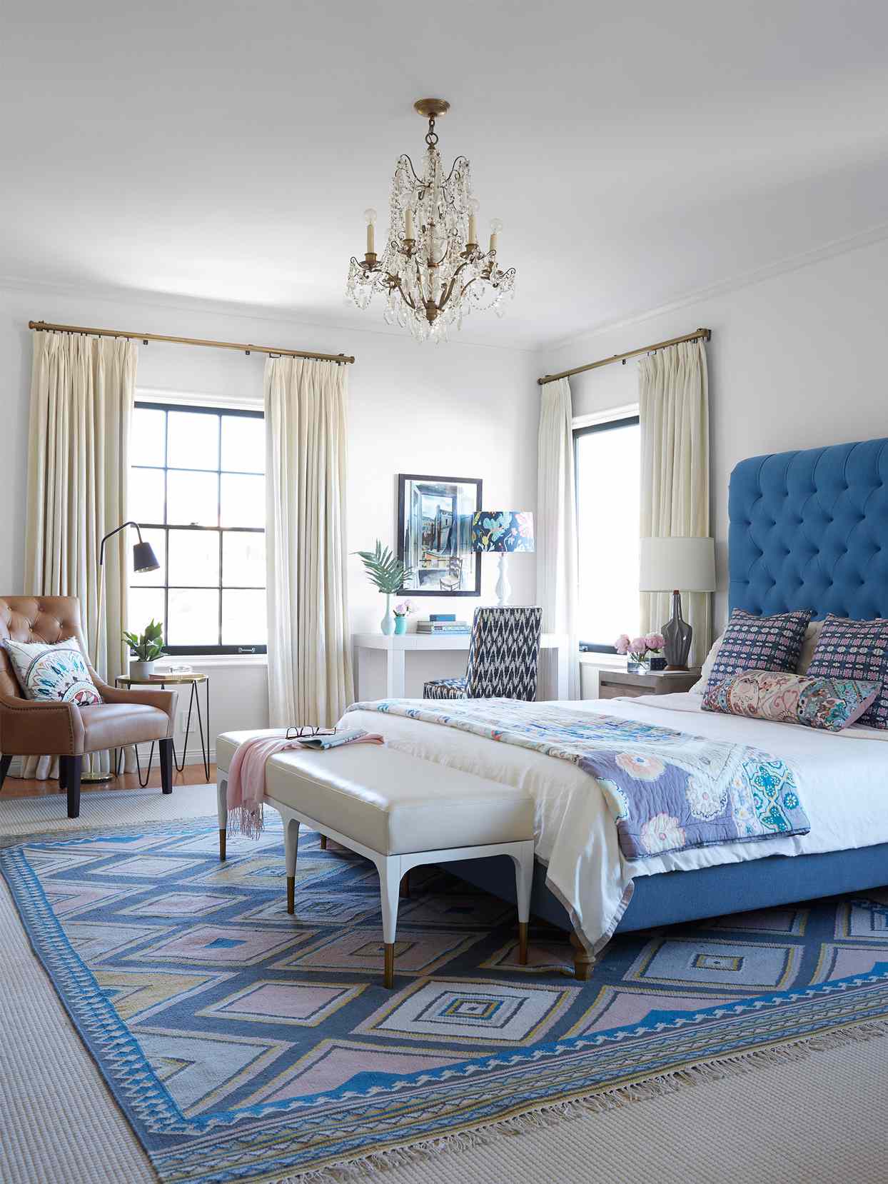 How to Arrange Bedroom Furniture to Maximize Space