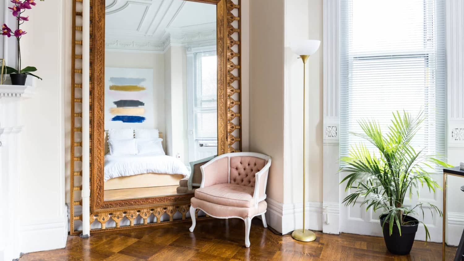 How to Make Your Living Room Look Bigger With a Pier Mirror | Apartment Therapy