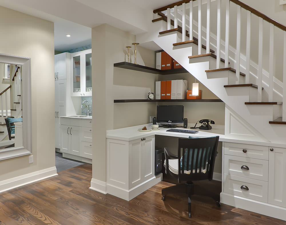 How to Turn an Awkward Corner Into a Home Office