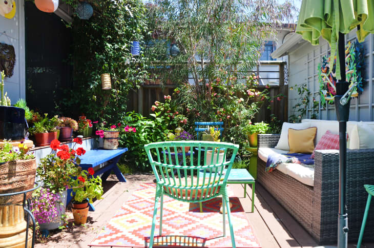 I Asked A Stager for 5 Basically Free Hacks to Transform My Patio | Apartment Therapy