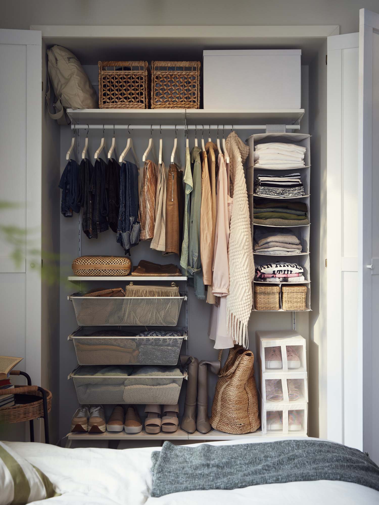 IKEA storage school: Big ideas for small bedrooms – IKEA Global