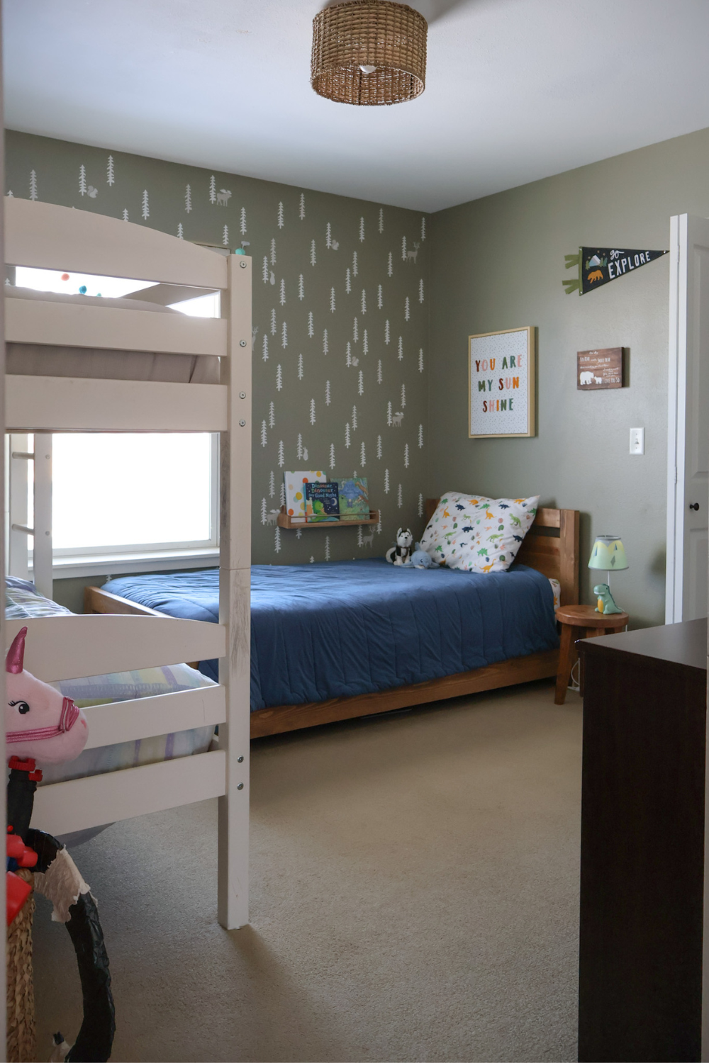 Limited Space Kids Room Design Small Space Kids Bedroom: A Cozy Woodland Room For Three Tylynn M