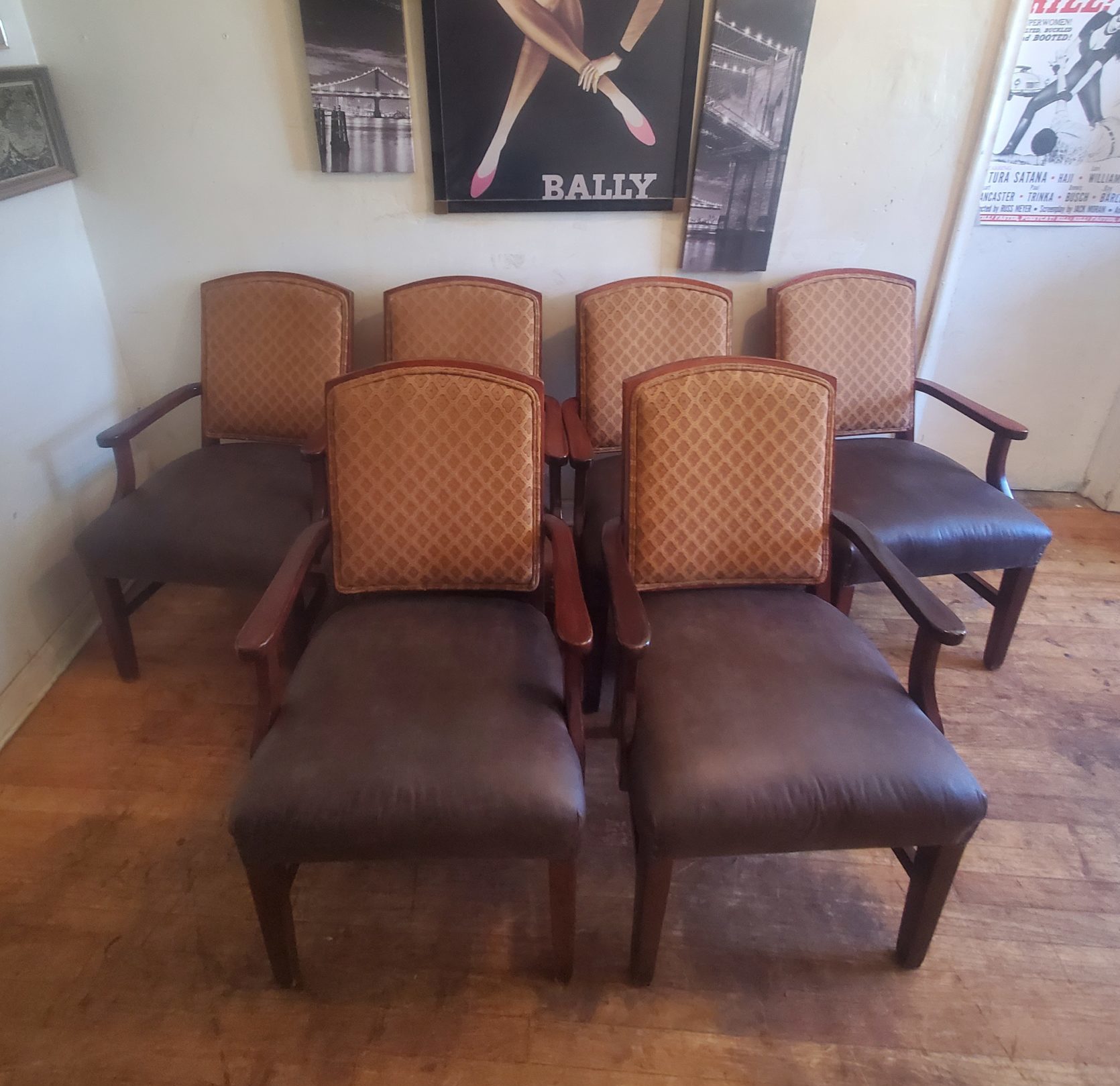 Noble Victorian-Style Dining Chairs | Agora Midcentury - Agora Midcentury