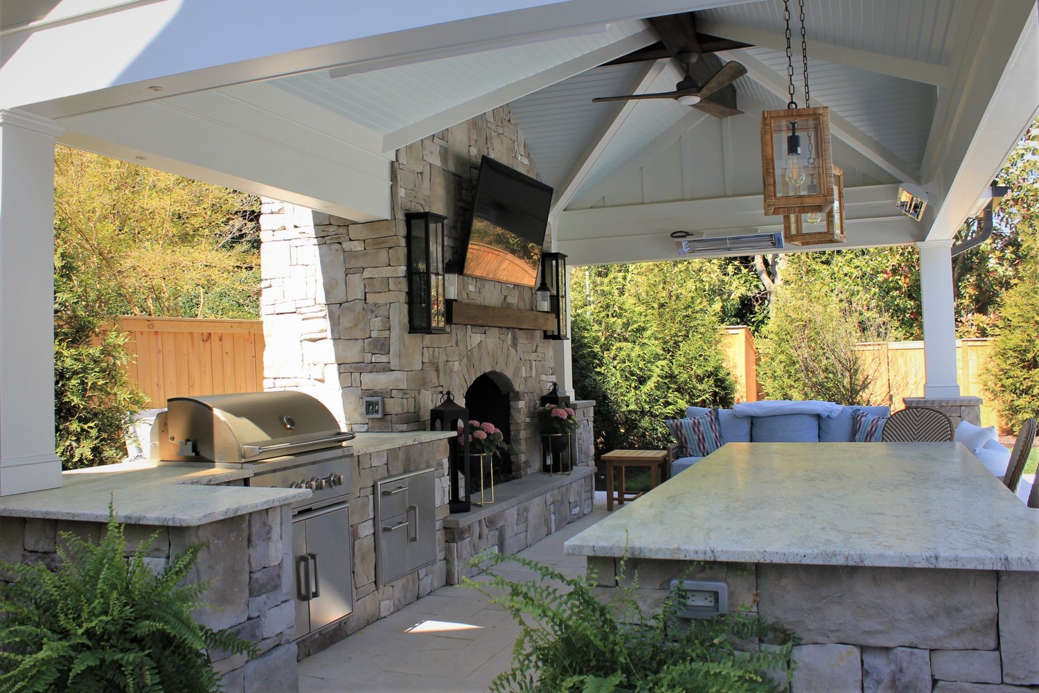 Outdoor Living Luxury - James River Construction
