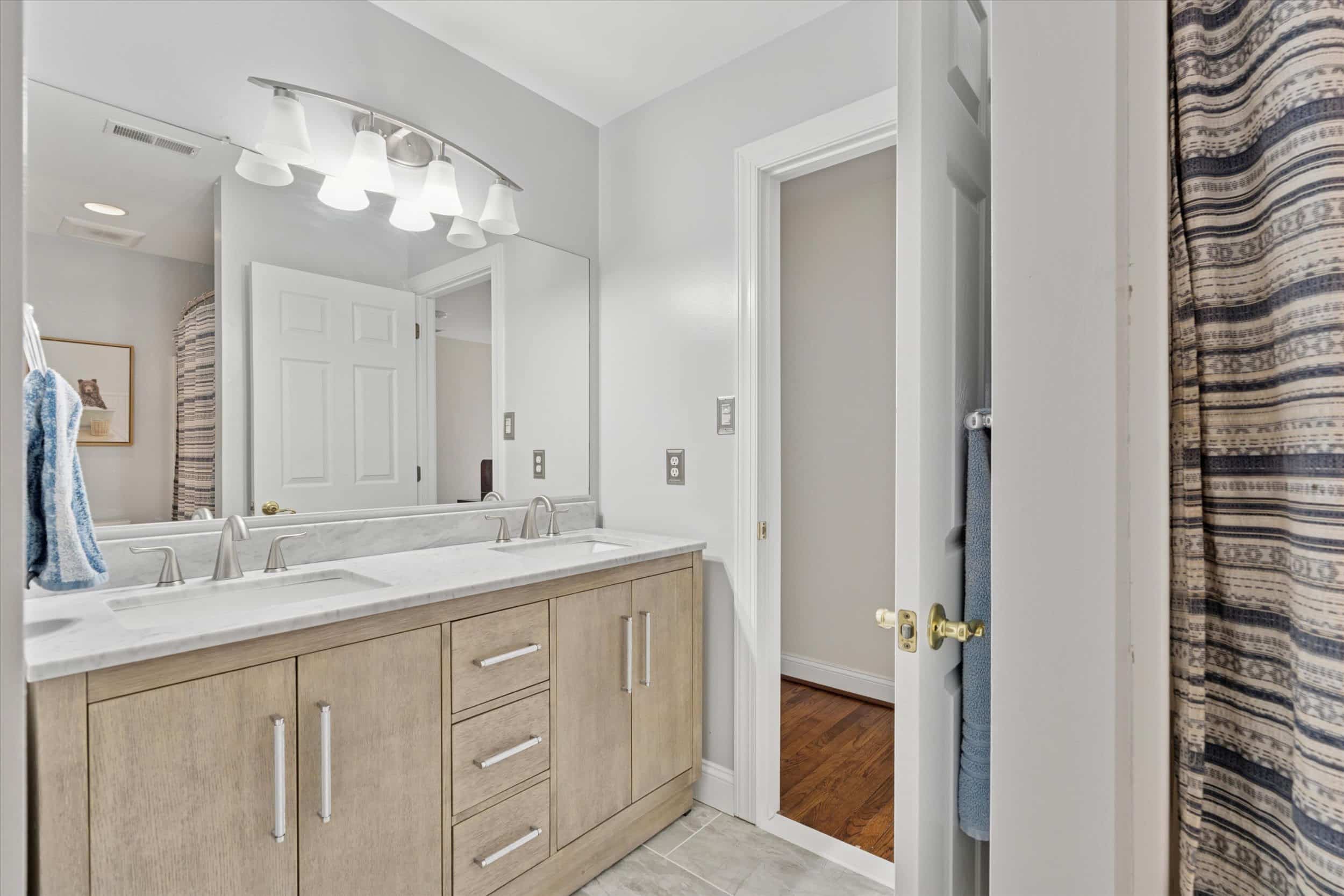 Perfect Bathroom: Key Dimensions for a Functional Remodel | First State Building & Design
