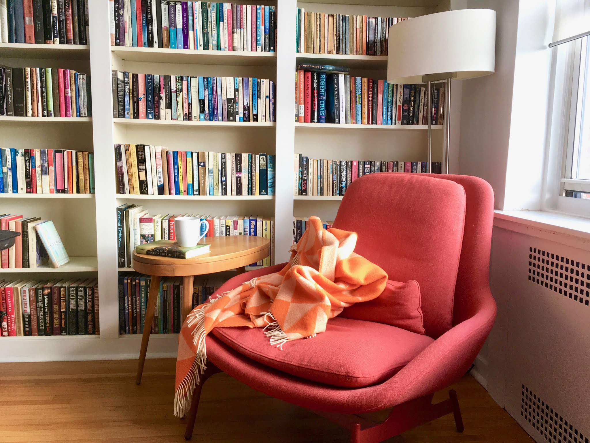 Renov8or: Ikea Hack: Built-In Bookcases