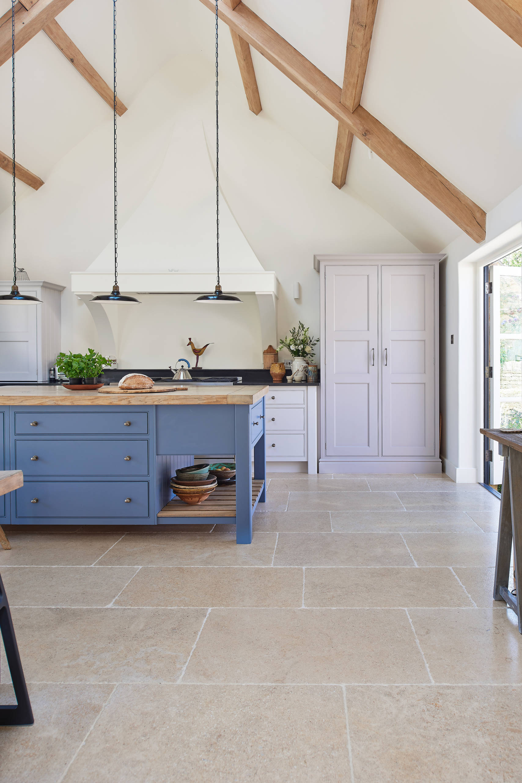 Should I Choose Limestone for my Kitchen Floor? | Houzz UK