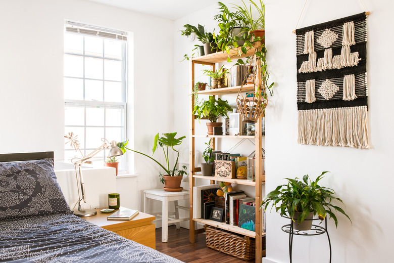 These Boho Apartment Decor Ideas Are Small-Space Approved