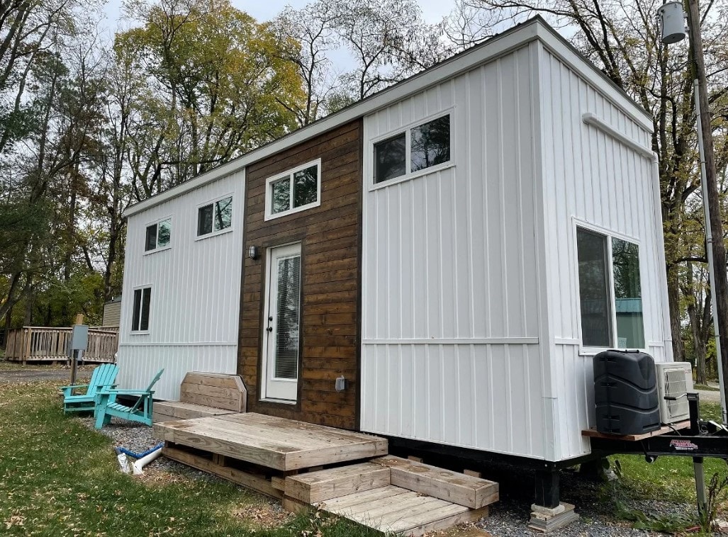 This Tiny House Comes With Two Large Loft Bedrooms and Open-Plan Kitchen and Living Room - autoevolution