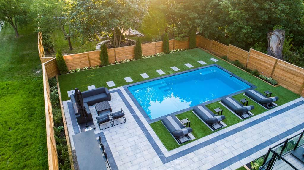 Top Pool Landscaping Ideas for More Privacy in Ontario