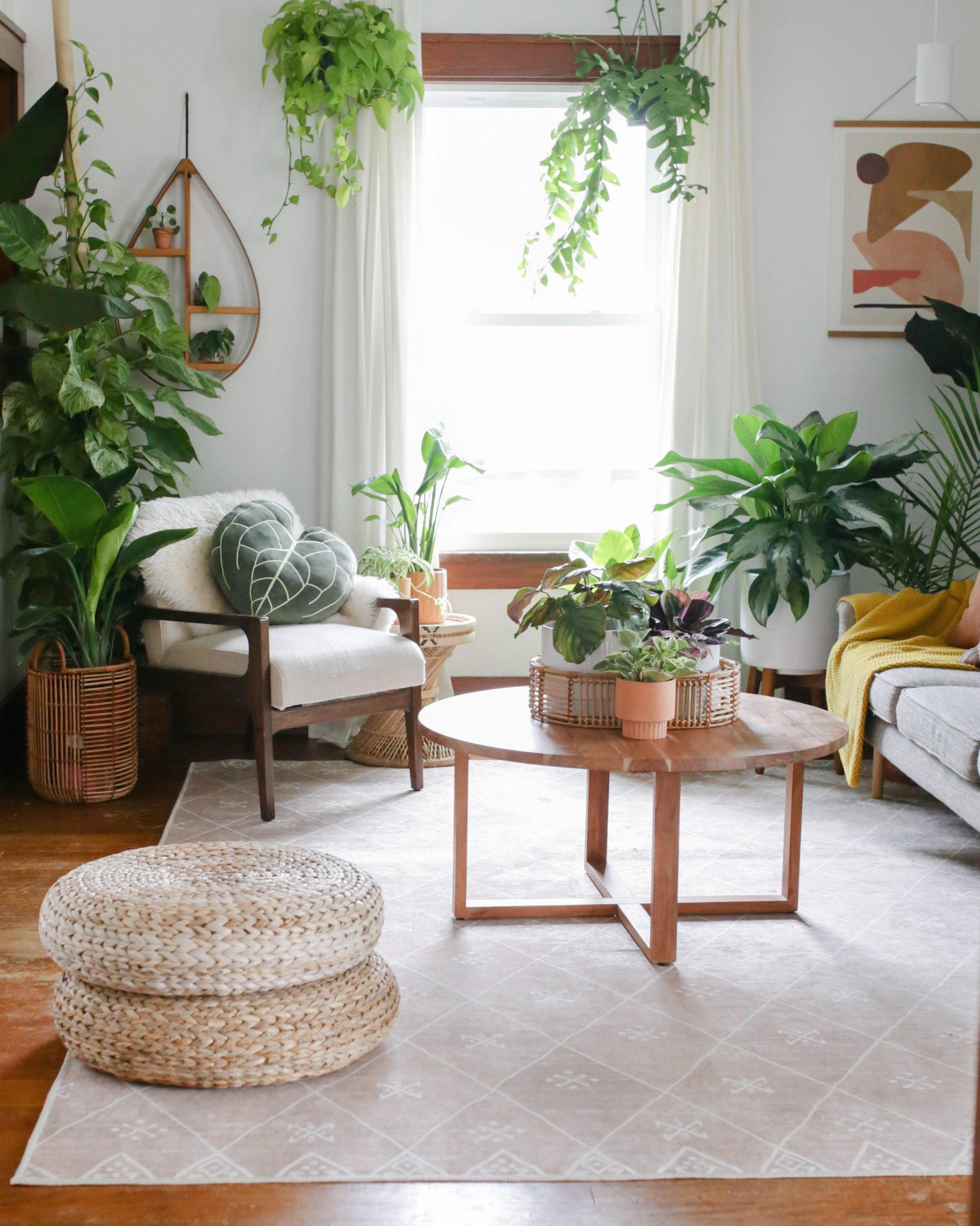 Very Ideas Small Living Apartment Size Living Room Chairs Designers Share The Budget-Friendly Tricks That