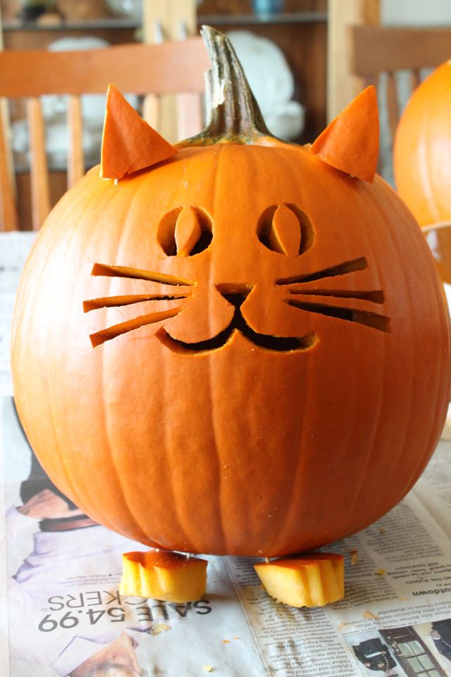 10 Halloween Pumpkin Carving Ideas – LittleBird Blog